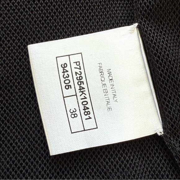 CHANEL wool knit cardigan size 38 FR 2022 Runway Authentic Retail 7800$ - Picture 8 of 13